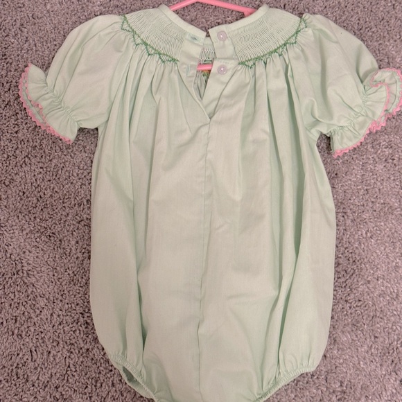 Easter smocked romper bubble - Picture 3 of 4